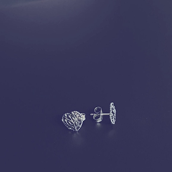 PANDORA | Family Tree Heart Stud Earrings | Preloved | Authentic - Picture 5 of 11